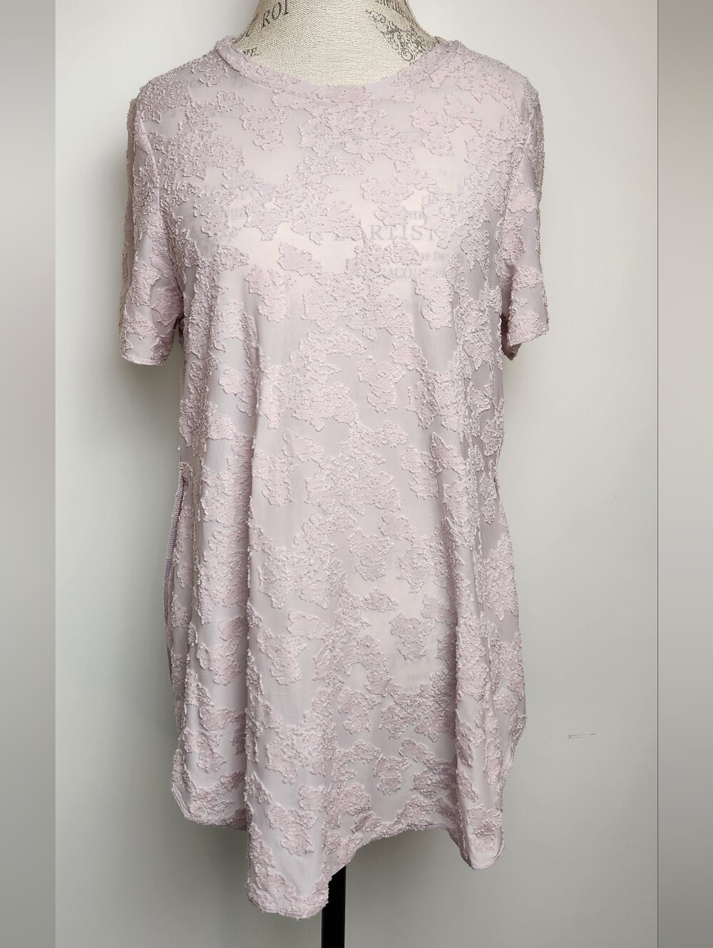 Aritzia Pink Floral Lace Top